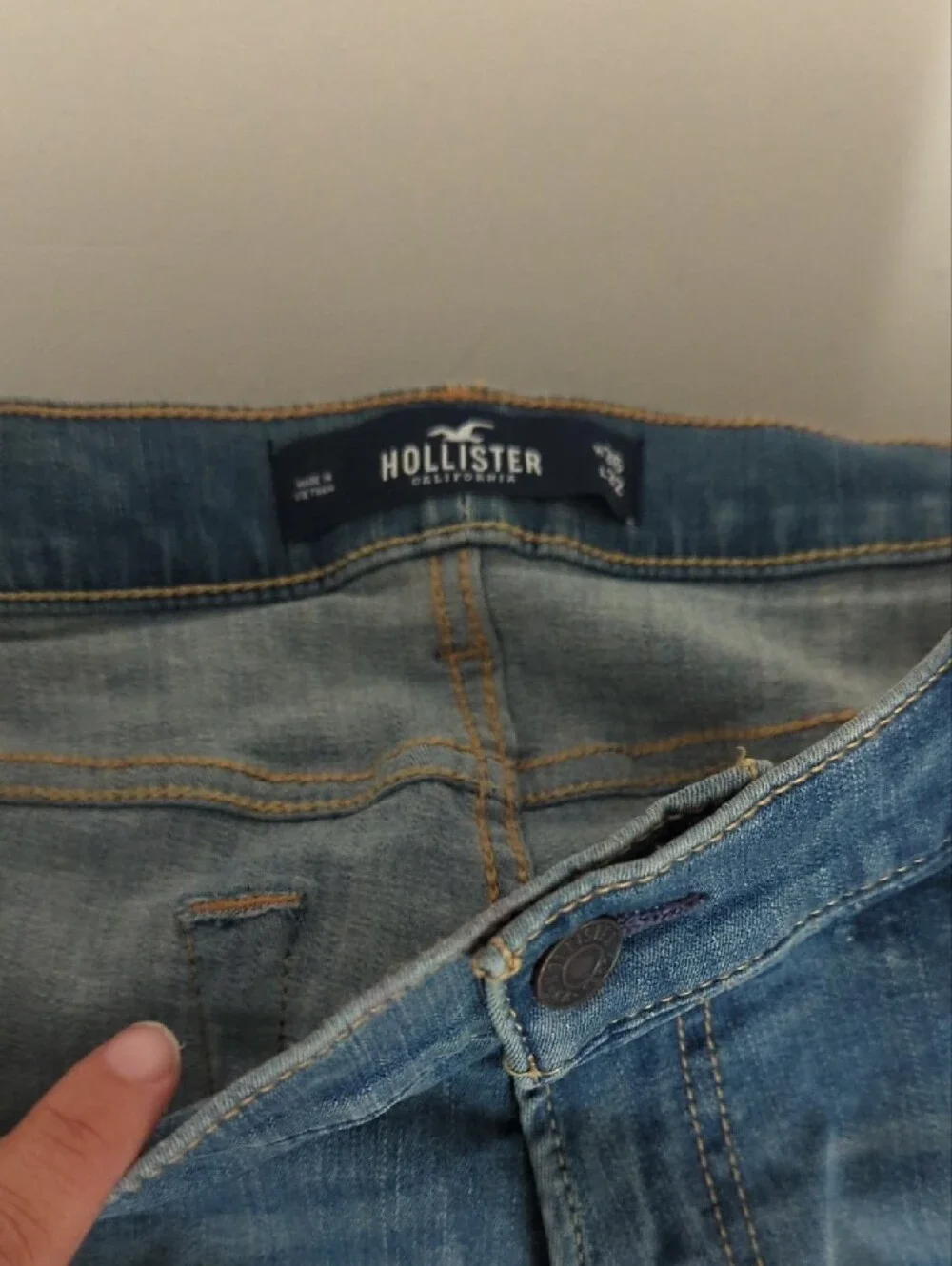 Hollister Men's Faded Blue Skinny Jeans